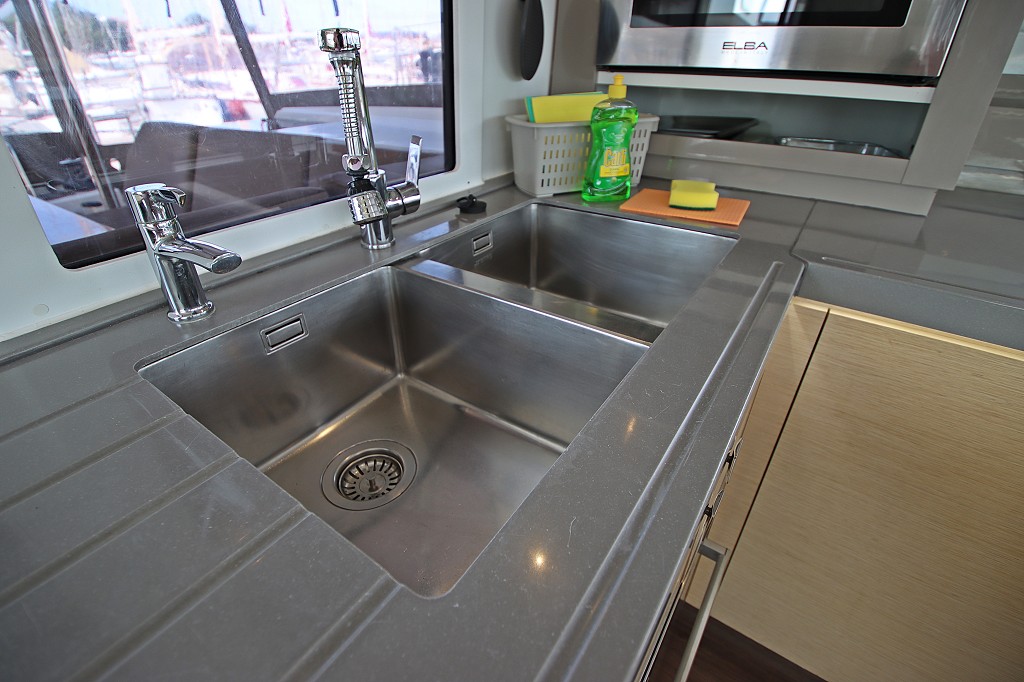 Photo #36 - Fountaine Pajot Saona 47 Quintet - 5 + 1 cab. (Felicia) in rogoznica - 41565