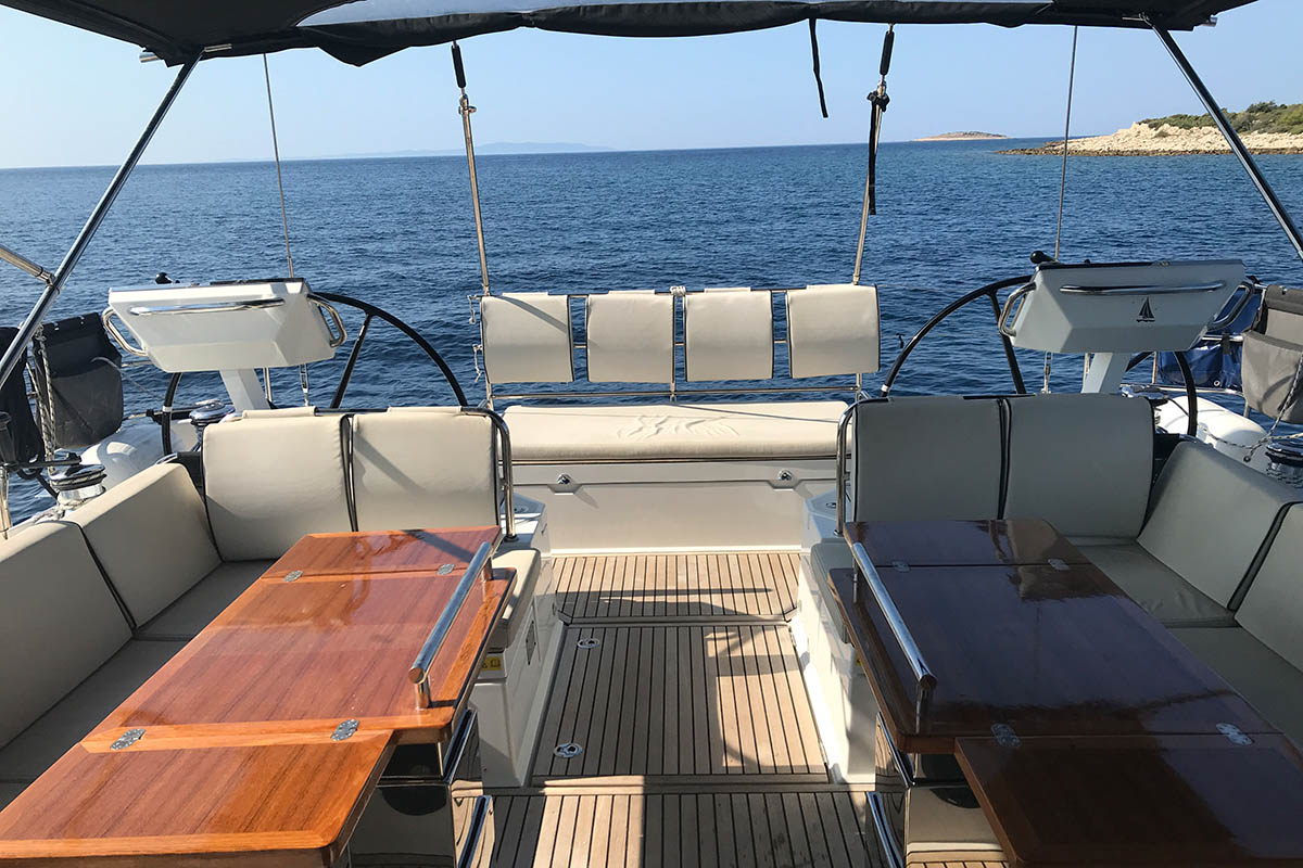 Photo #11 - Oceanis Yacht 62 - 4 + 1 (Thora Helen) in Trogir - 41596