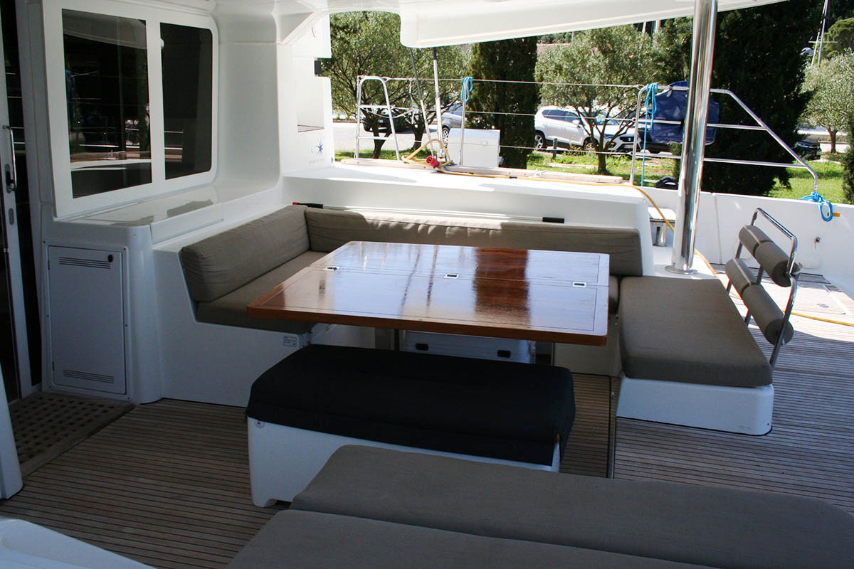 Photo #4 - Lagoon 52 F - 5 + 2 cab. (Saga) in Dubrovnik - 41612