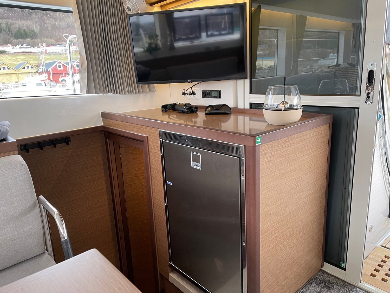 Photo #19 - Lagoon 40 - 4 + 2 cab (Arctic Charm) in Tromso - 41620