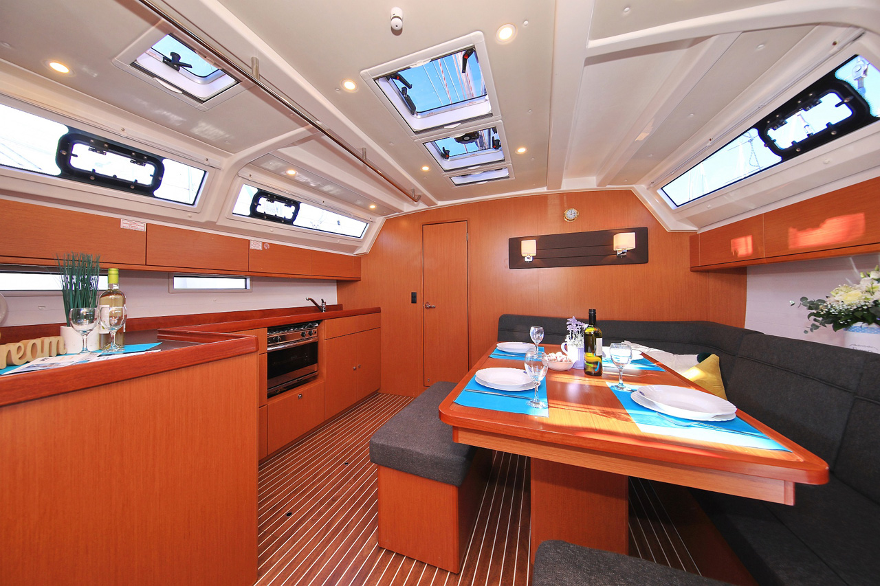 Photo #6 - Bavaria Cruiser 46 - 4 cab. (Taurus) in Kastela - 41623