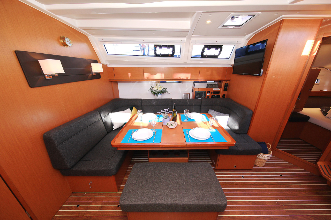 Photo #8 - Bavaria Cruiser 46 - 4 cab. (Taurus) in Kastela - 41623
