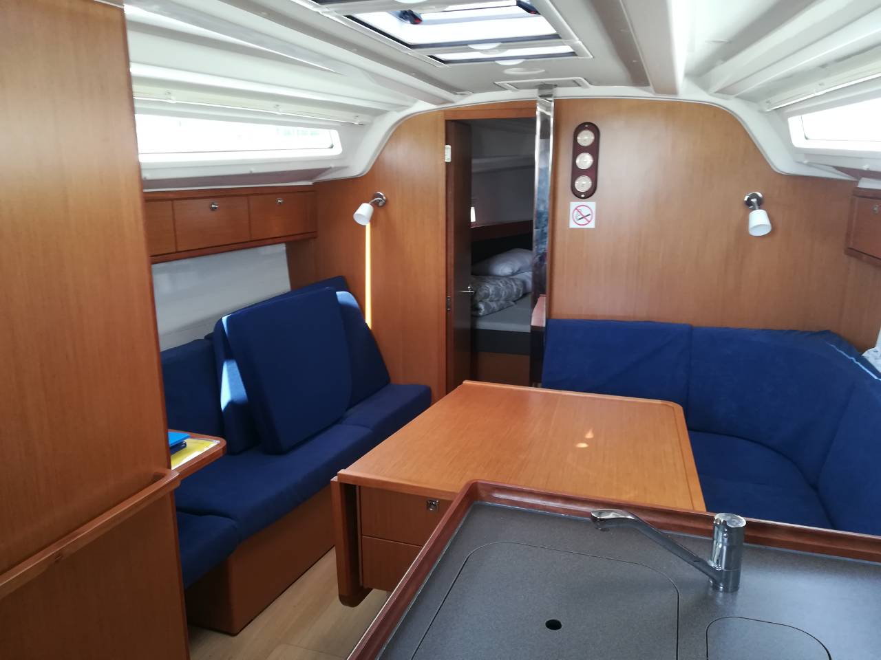 Photo #4 - Bavaria Cruiser 37 - 3 cab. (Mayan) in Pula - 41656