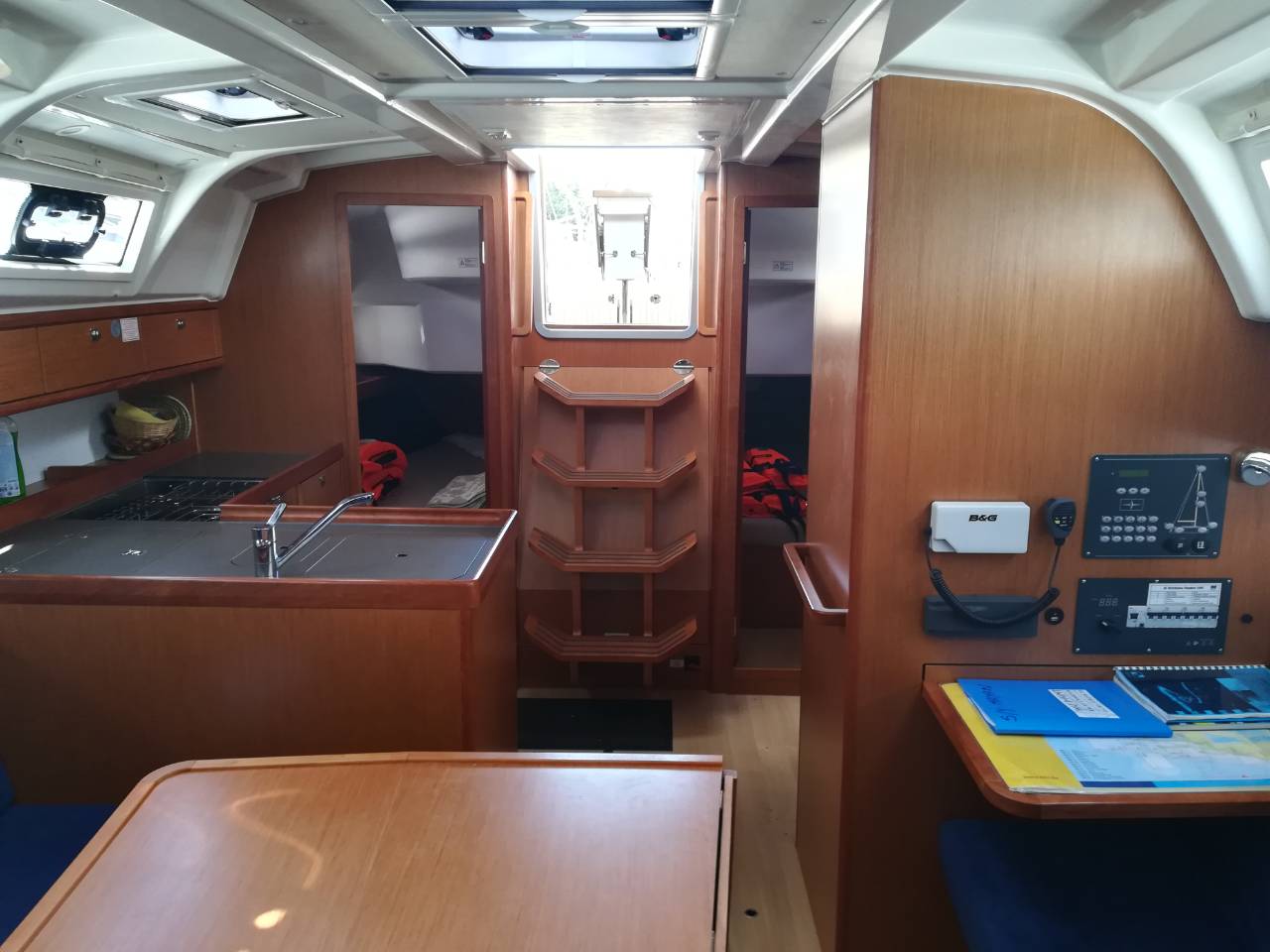 Photo #5 - Bavaria Cruiser 37 - 3 cab. (Mayan) in Pula - 41656