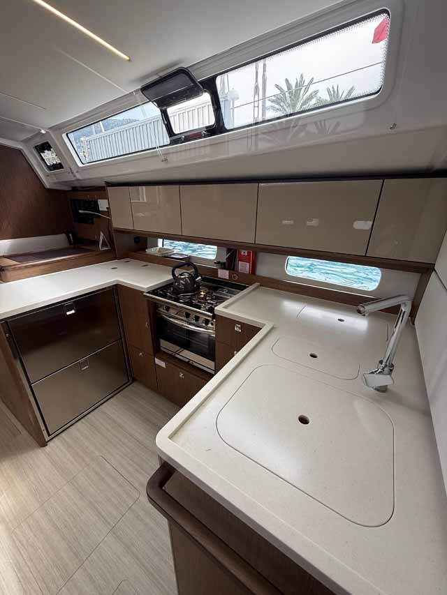 Photo #10 - Bavaria C46 - 4 cab. (ELIFOZZI) in Gocek - 41663