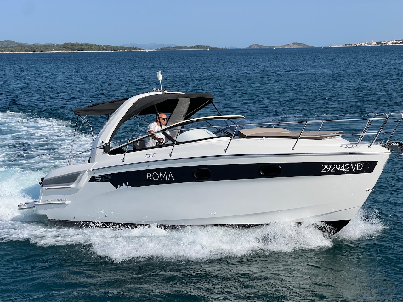 Photo #1 - Bavaria S29+ (Roma) en Biograd - 41667