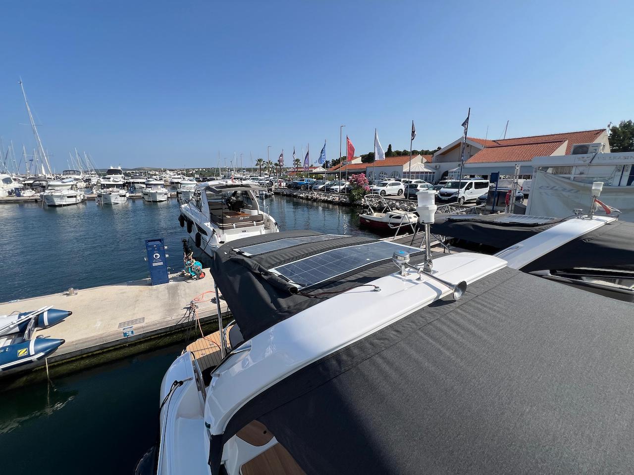 Photo #6 - Bavaria S29+ (Roma) en Biograd - 41667