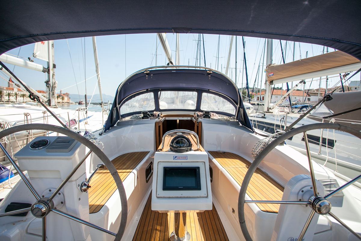 Photo #4 - Bavaria Cruiser 34 (Take Five) in Dubrovnik - 41675