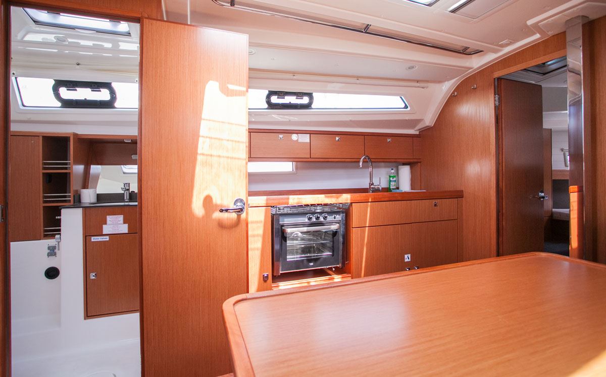 Photo #11 - Bavaria Cruiser 41 - 3 cab. (Dolce vita) in Trogir - 41677