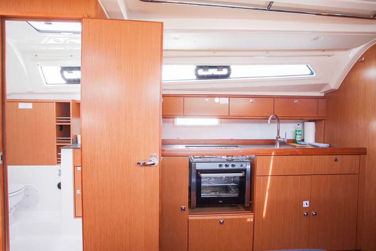 Photo #12 - Bavaria Cruiser 41 - 3 cab. (Dolce vita) in Trogir - 41677