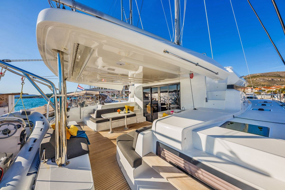 Photo #5 - Lagoon 50 - 6 + 1 cab. (Summer Star) in Trogir - 41685