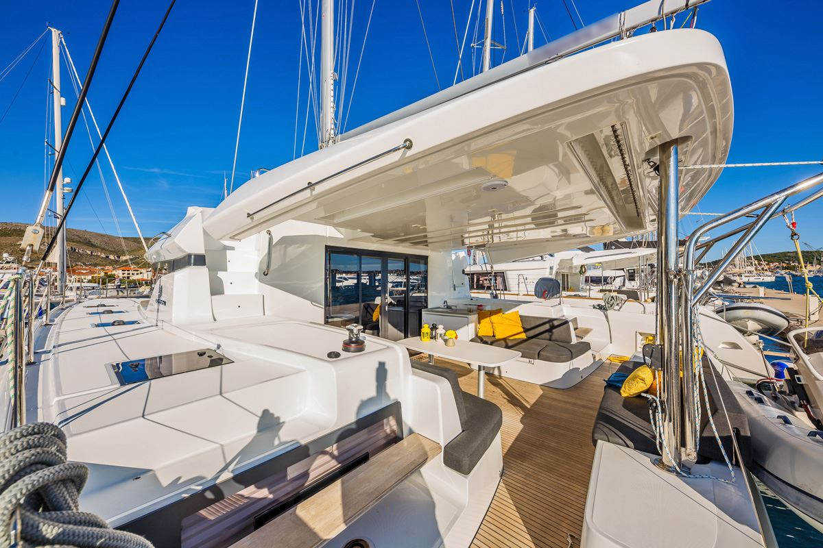 Photo #6 - Lagoon 50 - 6 + 1 cab. (Summer Star) in Trogir - 41685