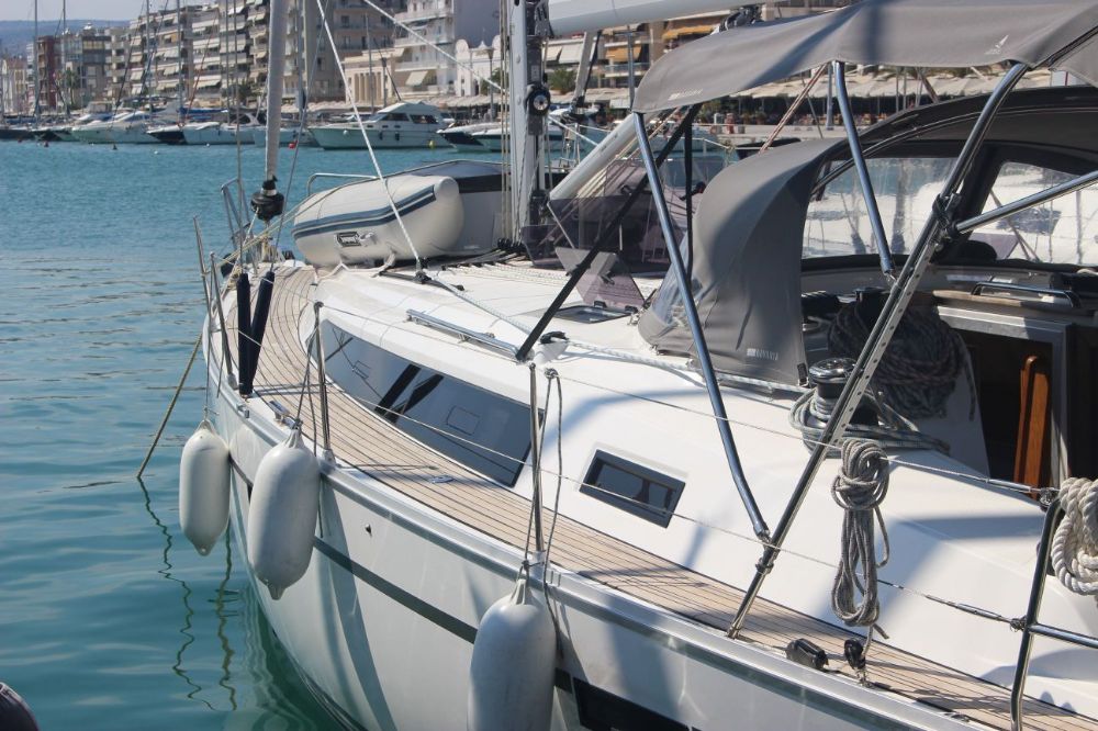 Photo #4 - Bavaria Cruiser 41 - 3 cab. (MiraMare) in Volos - 41725