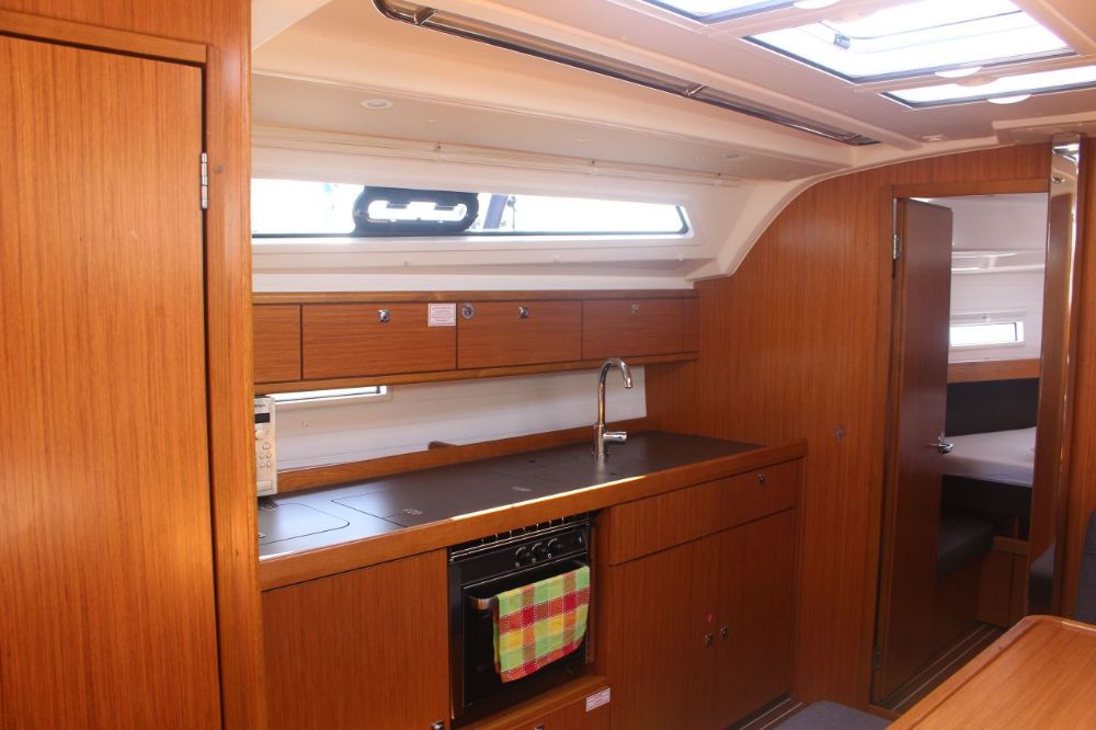 Photo #15 - Bavaria Cruiser 41 - 3 cab. (MiraMare) in Volos - 41725