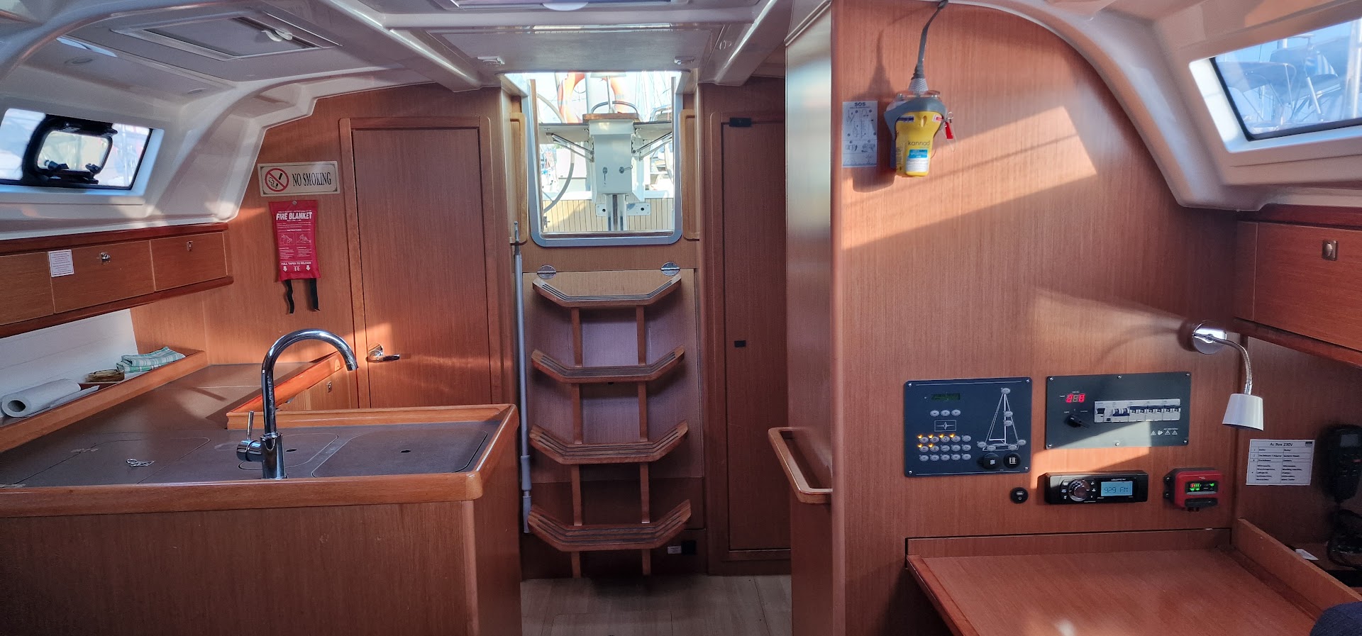 Photo #6 - Bavaria Cruiser 37 - 3 cab. (Odysseas) in Atene - 41733
