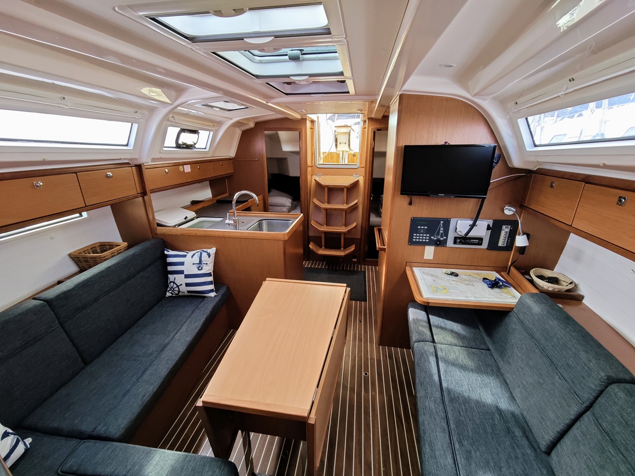 Photo #8 - Bavaria Cruiser 37 - 3 cab. (Hana) en Sukosan - 41742