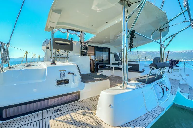 Lagoon 42 - 4 + 2 cab. (Olyntha)  - 9