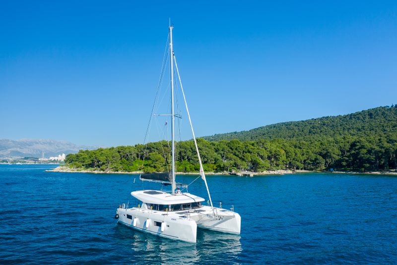 Photo #4 - Lagoon 42 - 4 + 2 cab. (Brattia) en Kastela - 41771