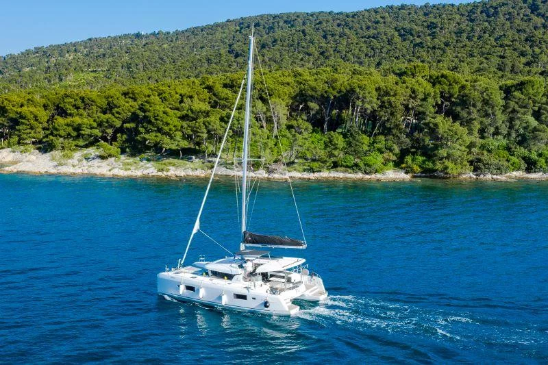Lagoon 42 - 4 + 2 cab. (Brattia)  - 4