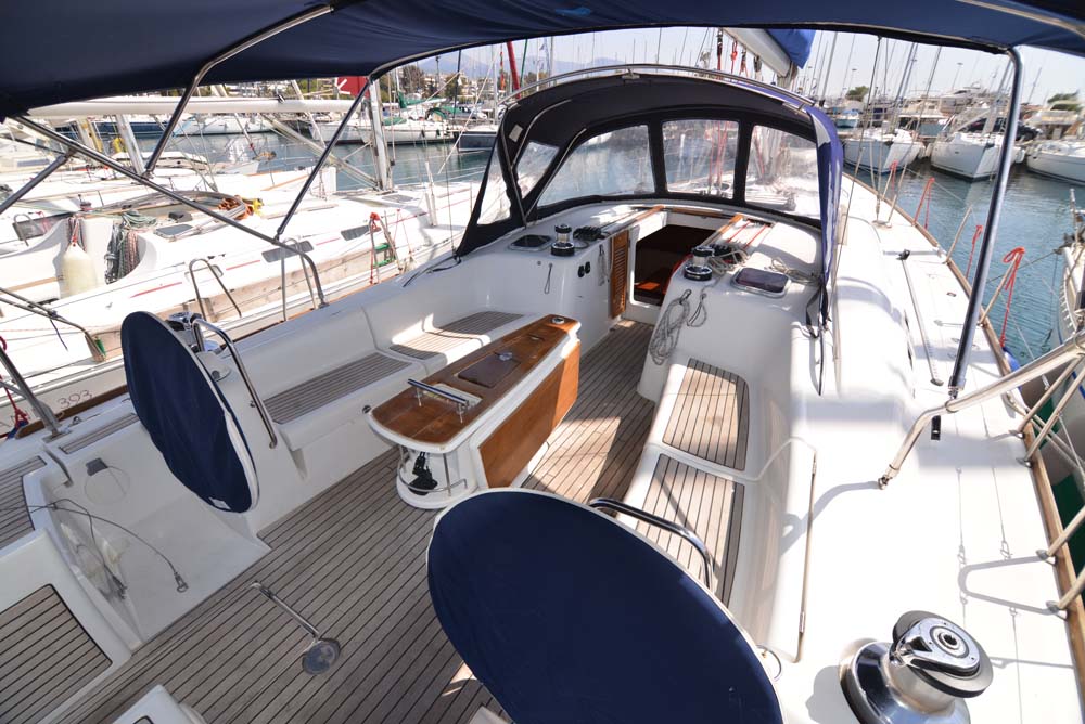 Photo #9 - Oceanis 54 - 4 + 1 cab. (Captain John) en Salamina - 41792