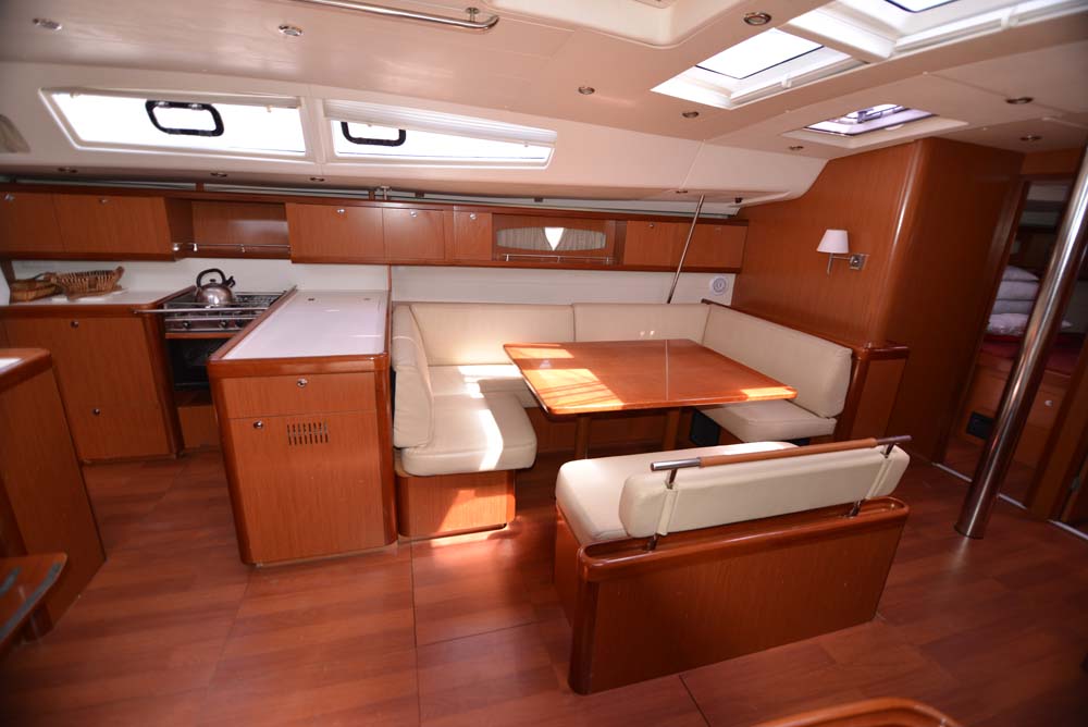 Photo #14 - Oceanis 54 - 4 + 1 cab. (Captain John) en Salamina - 41792