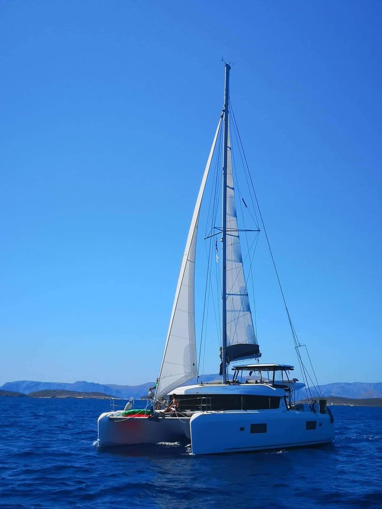 Photo #8 - Lagoon 42 - 4 + 2 cab. (Miss Nastazia) in Salamina - 41793