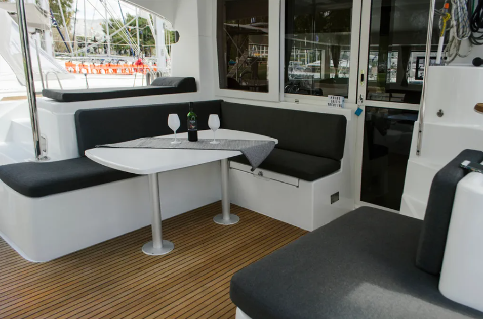 Photo #4 - Lagoon 40 - 4 + 2 cab (Venus) in Athen - 41798
