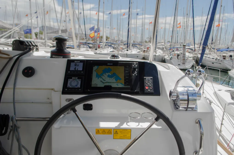 Photo #10 - Lagoon 40 - 4 + 2 cab (Venus) in Athen - 41798