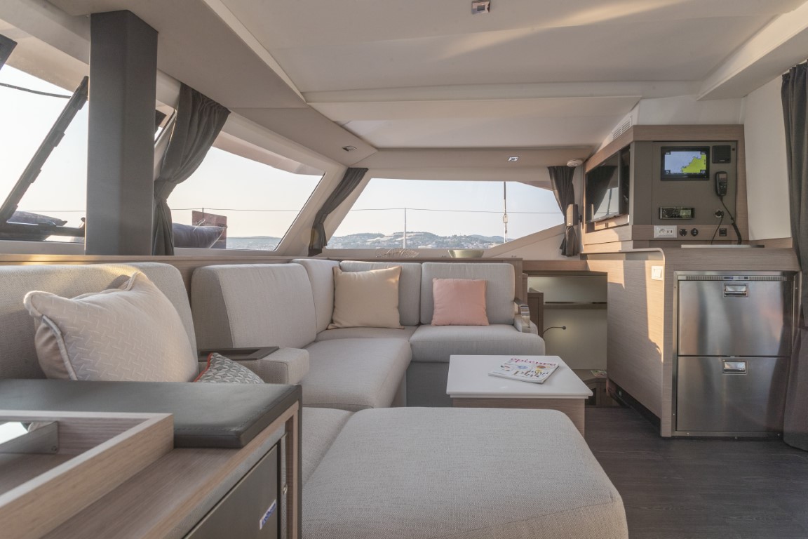 Photo #3 - Fountaine Pajot Isla 40 - 4 + 1 cab. (Blue Serenity) en Paros - 41802