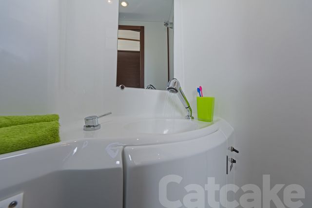 Photo #11 - Lagoon 380 S2 - 4 + 2 cab. (Catcake) in Athen - 41816