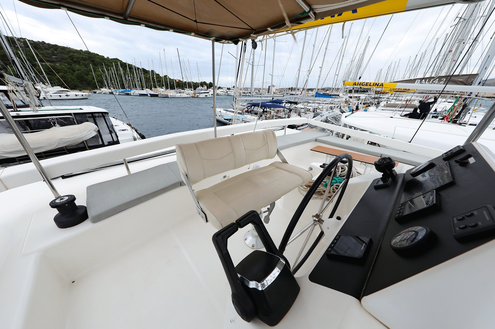 Photo #9 - Dufour 48 Catamaran - 5 + 1 cab. (Believe) en Vodice - 41817