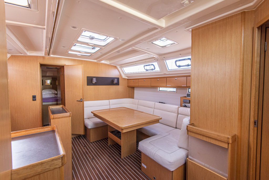 Photo #5 - Bavaria Cruiser 46 - 4 cab. (Libertà) en San Vincenzo - 41833