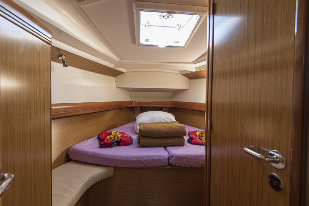 Photo #6 - Sun Odyssey 42i (Benoit) en San Vincenzo - 41839