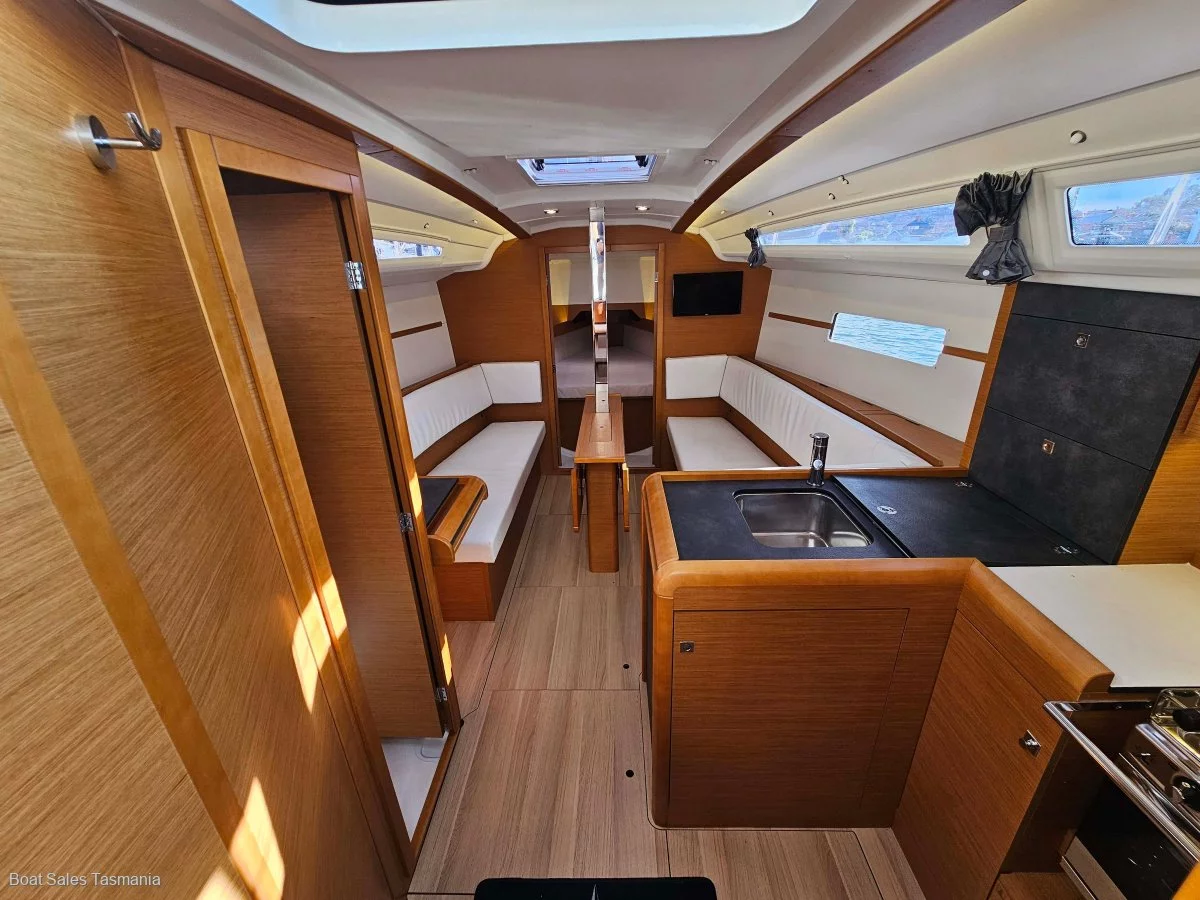 Sun Odyssey 349 (DNA)  - 4