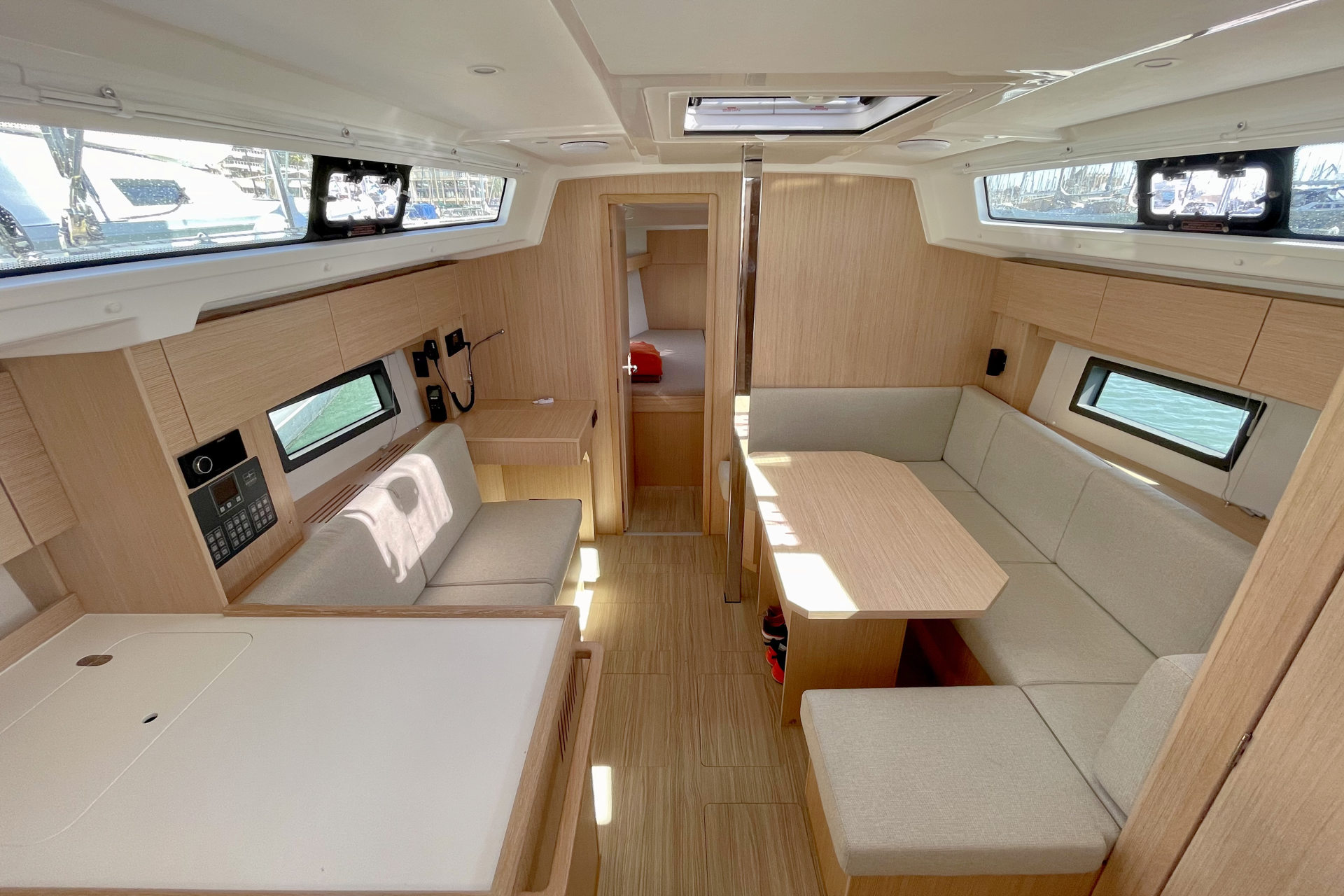 Photo #8 - Bavaria C38 (Levante) en Palma - 41898