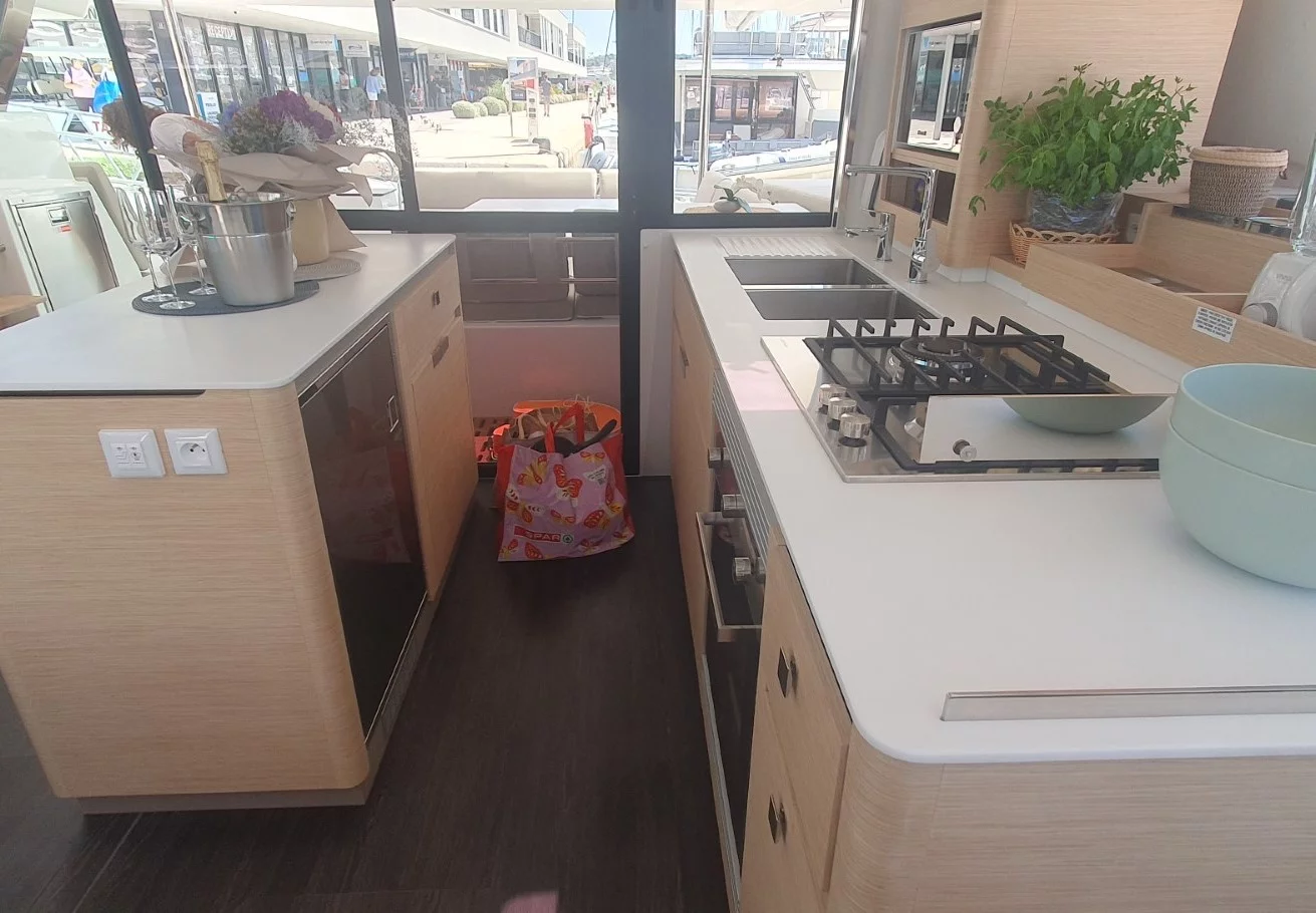 Fountaine Pajot Aura 51 - 5 + 1 cab. (Sunrise)  - 17