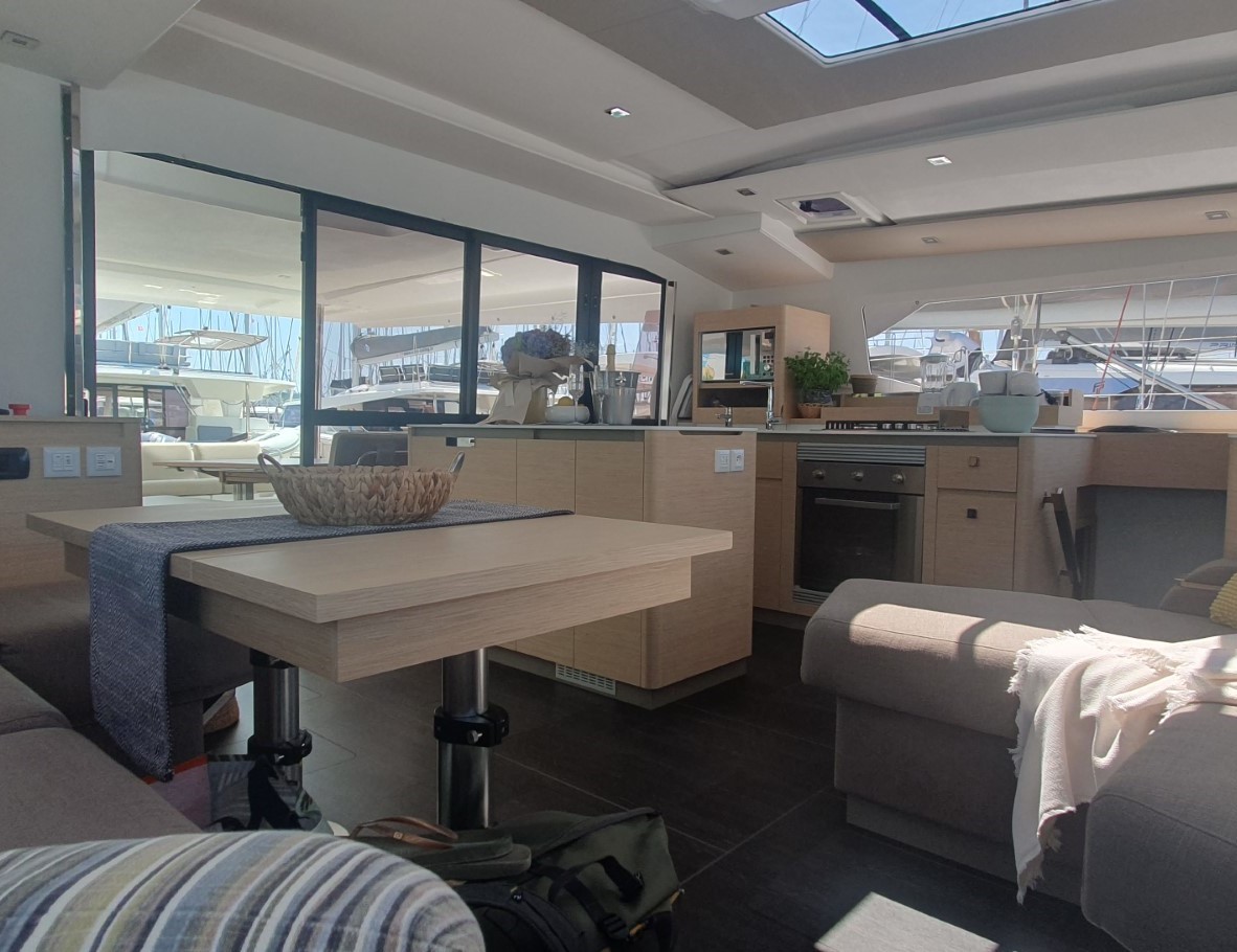 Photo #20 - Fountaine Pajot Aura 51 - 5 + 1 cab. (Sunrise) in Trogir - 41904