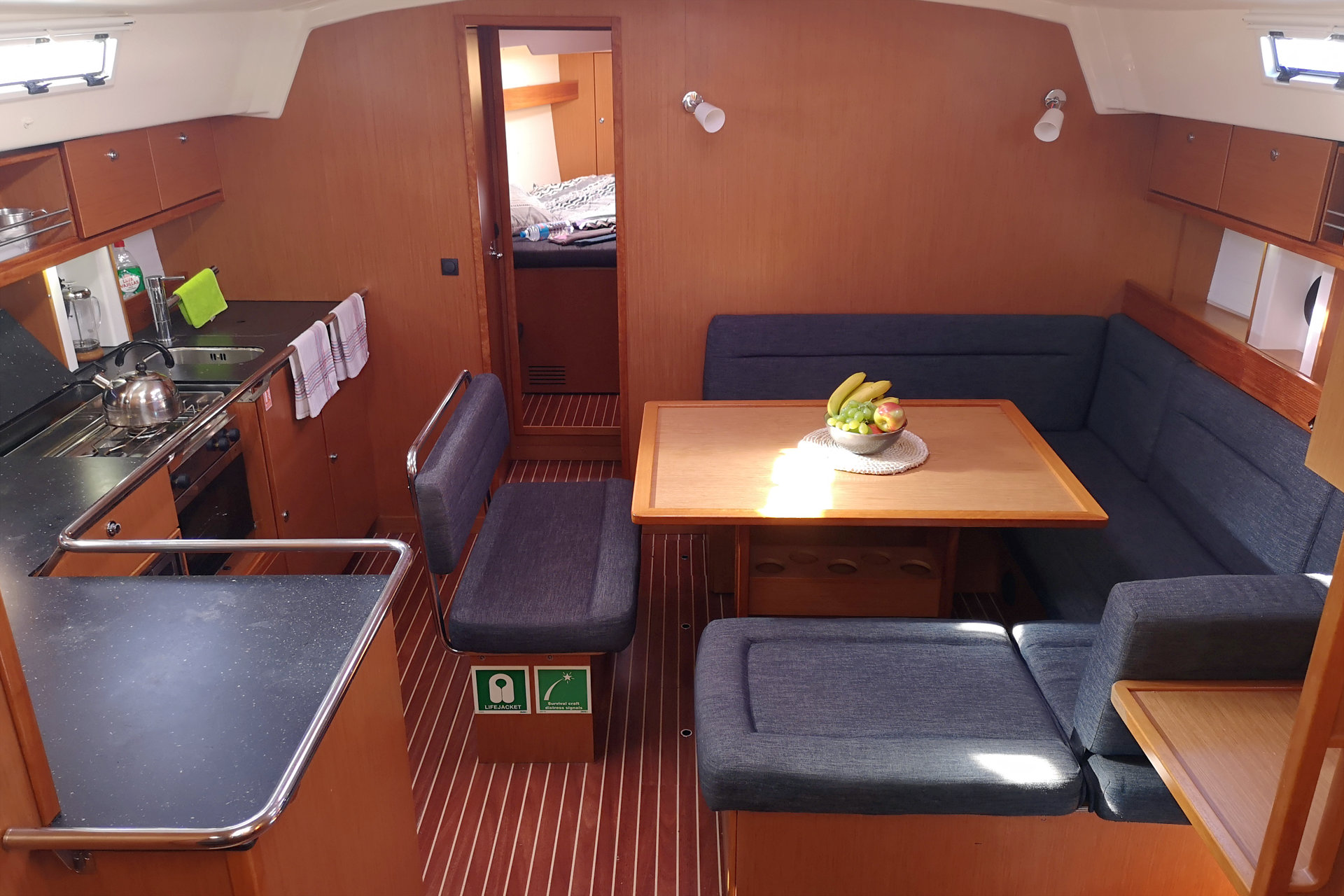 Photo #14 - Bavaria Cruiser 45 - 4 cab. (Eva) in Palma - 41908