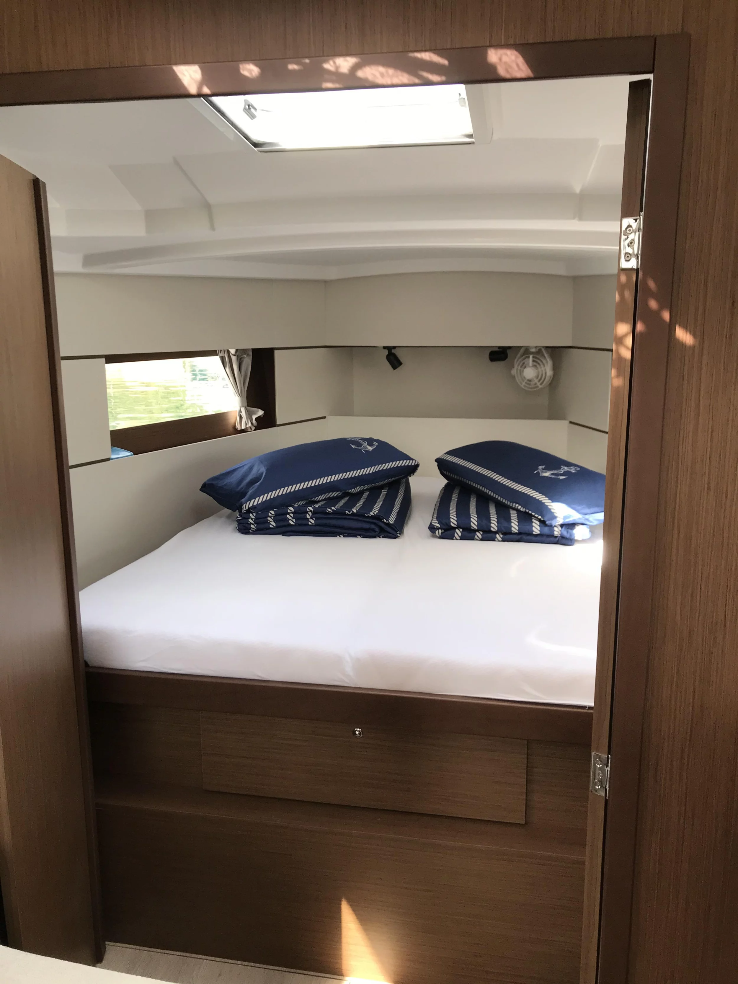 Oceanis 38.1 (Eleven)  - 11