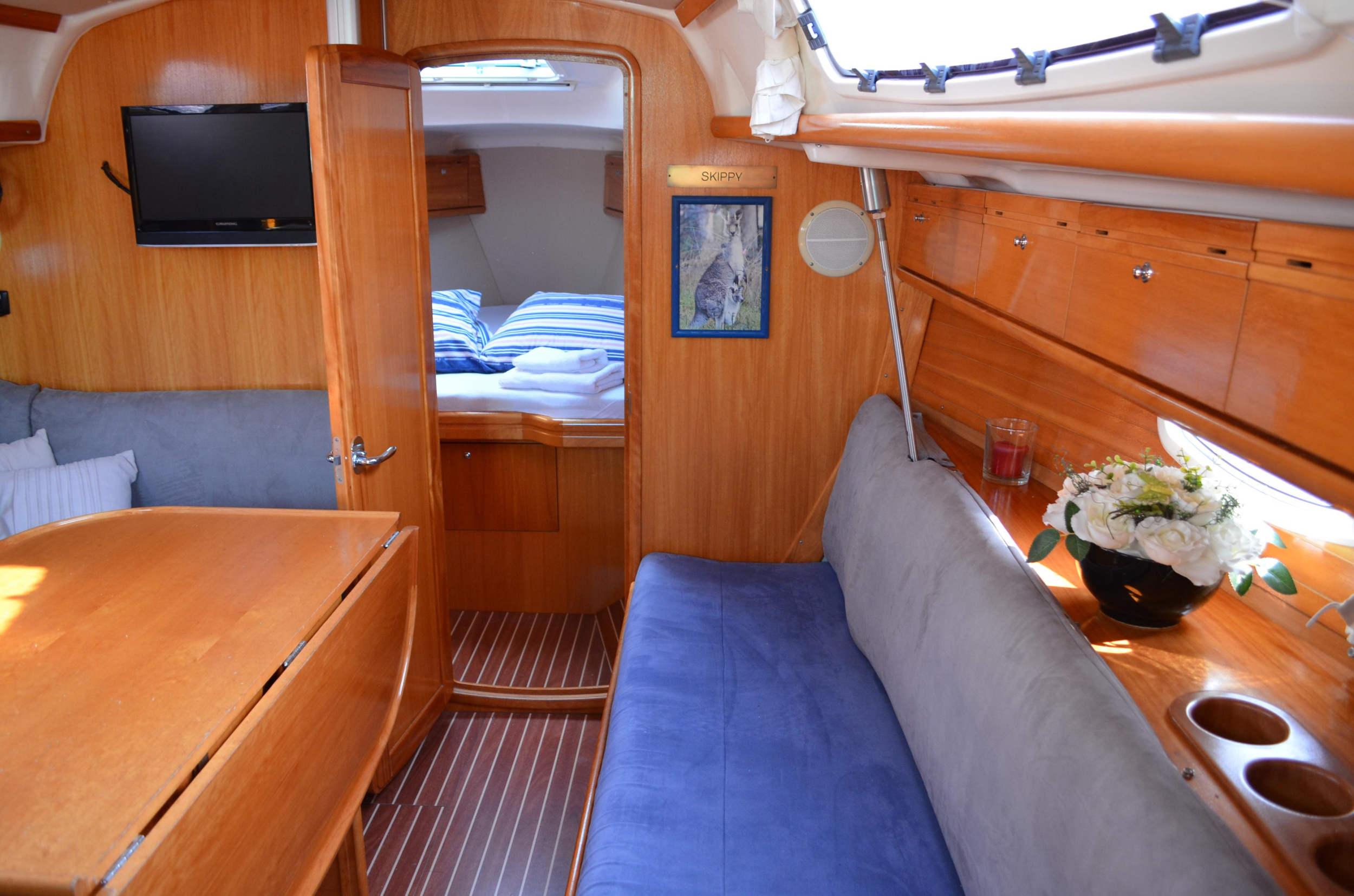 Photo #9 - Bavaria 34 Cruiser - 2 cab. (Skippy) en Primosten - 41917