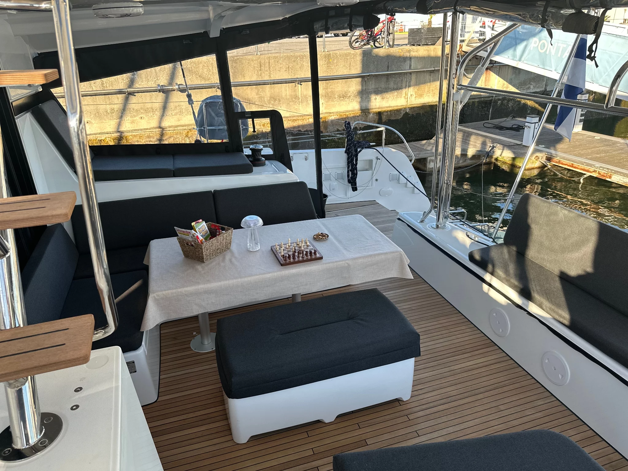 Lagoon 42 - 4 + 2 cab. (Lady Aurora)  - 10