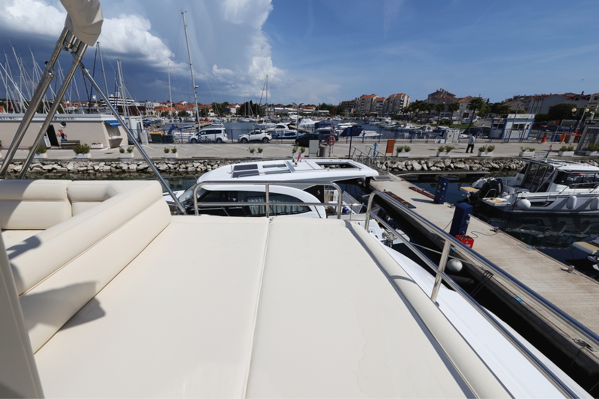 Photo #9 - Greenline 48 Fly (Red Hot) in Biograd - 41968