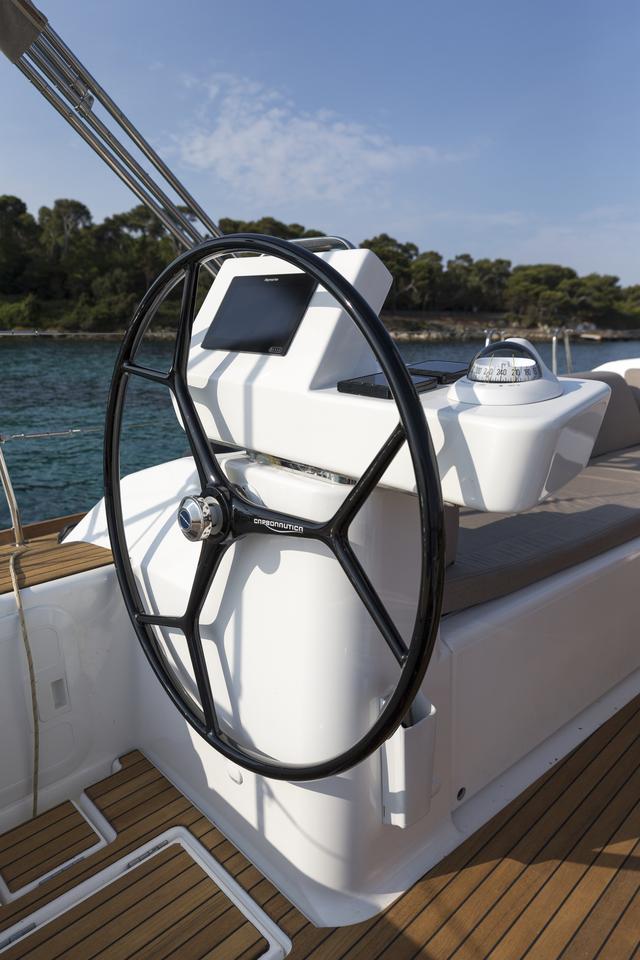 Photo #9 - Dufour 520 GL (Eurus) in Primosten - 42021