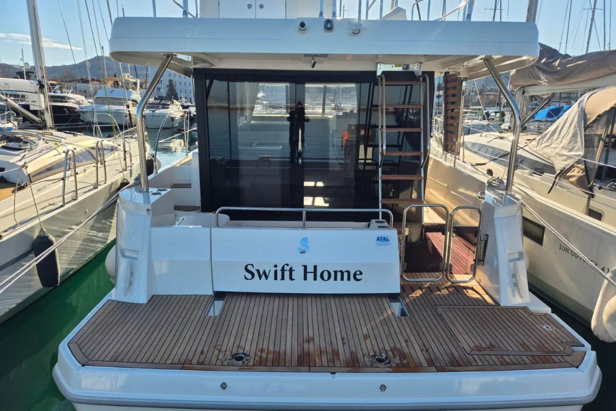 Swift Trawler 41 (Swift Home)  - 0