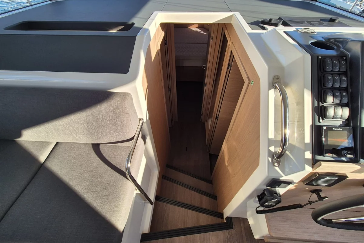Swift Trawler 41 (Swift Home)  - 10