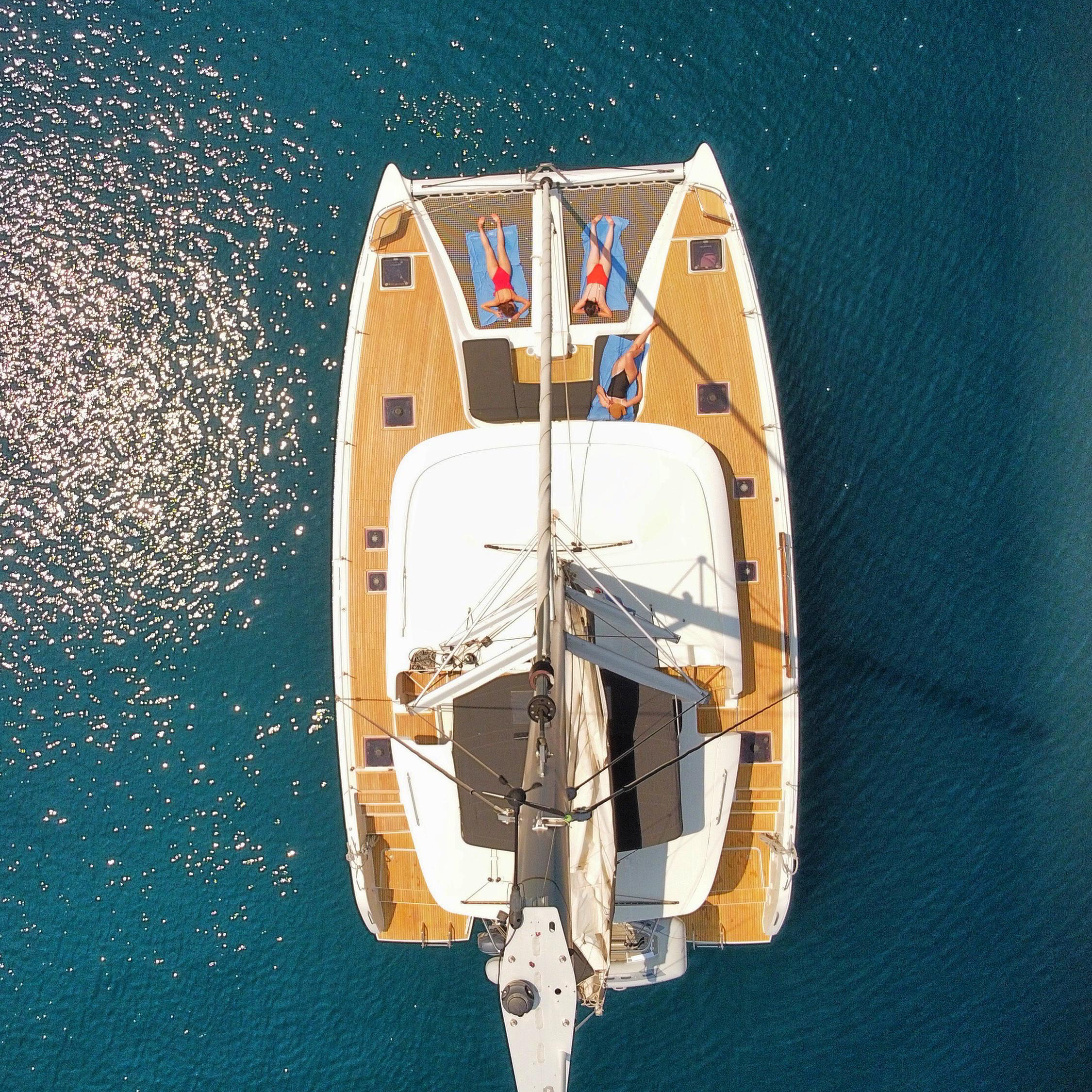 Photo #3 - Lagoon 46 OW - 3 + 2 cab. (Uncharted) in Kastela - 42023