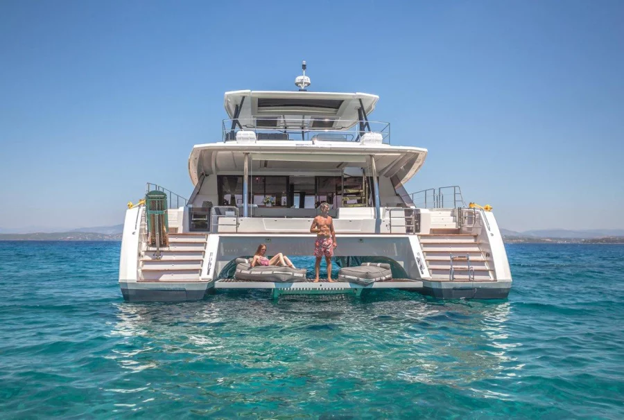 Fountaine Pajot Power 67 (Dompe)  - 2