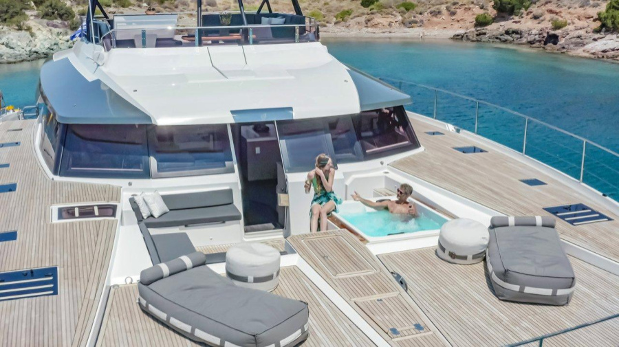 Photo #9 - Fountaine Pajot Power 67 (Dompe) en Salerno - 42024