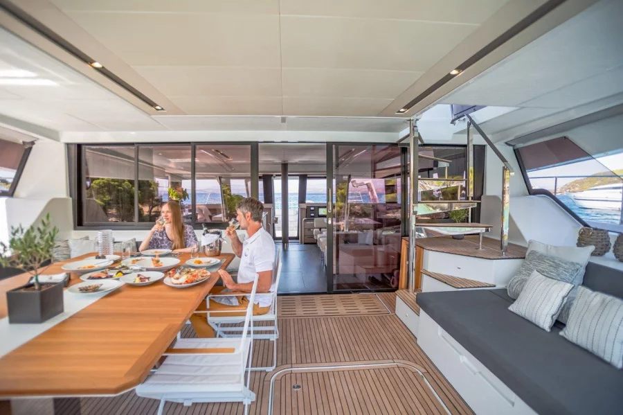 Fountaine Pajot Power 67 (Dompe)  - 10