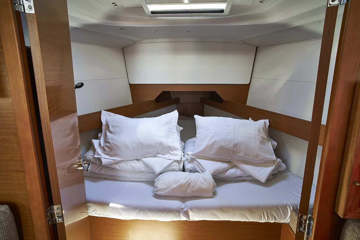 Sun Odyssey 349 (Grape)  - 7